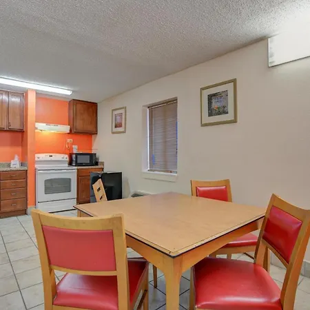 Americas Best Value Inn Laredo-2